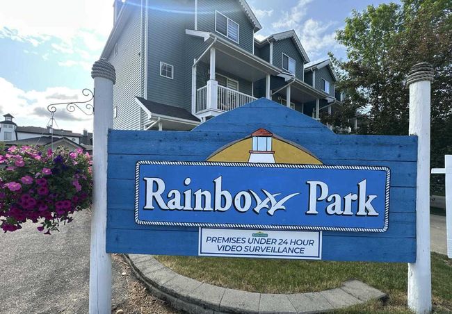 201 - 5220 50 A Avenue, Townhouse with 3 bedrooms, 2 bathrooms and 1 parking in Sylvan Lake AB | Image 12