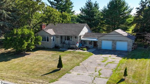 3121 S Shepherd Rd, Mt Pleasant, MI, 48858-9129 | Card Image