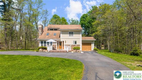 111 Sir Lyonnesse Ct, Pocono Lake, PA, 18347 | Card Image