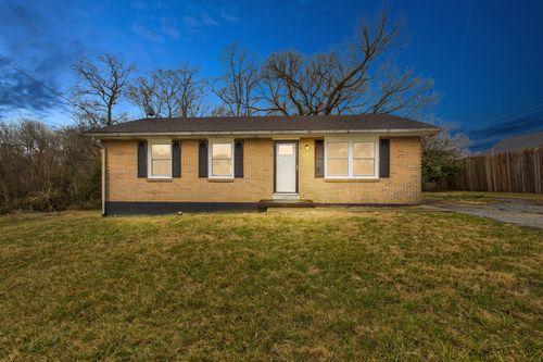 8 Dunbar Ln, Mt Sterling, KY, 40353-1279 | Card Image