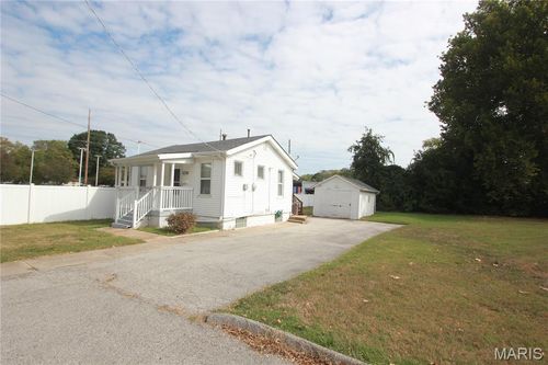 3362 Edmundson Rd, Saint Louis, MO, 63114-2925 | Card Image