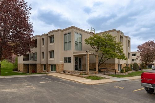 37-535 19th St Nw, Rochester, MN, 55901-8101 | Card Image