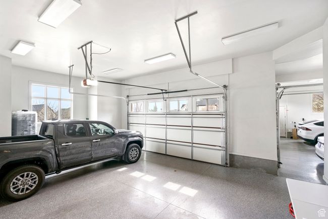 Garage with a garage door opener | Image 126