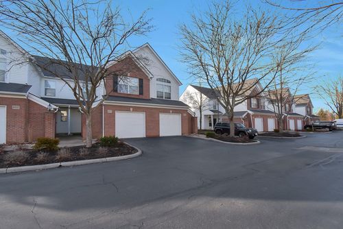 4941-4941 Village Meadow, Westerville, OH, 43081 | Card Image