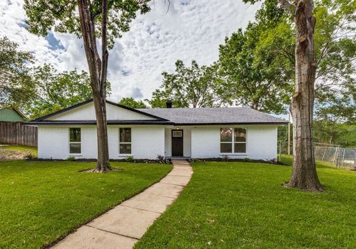 1701 Woodlawn Pkwy, Mesquite, TX, 75149-1832 | Card Image