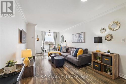 802-3 Hickory Tree Rd, York, ON, M9N3W5 | Card Image