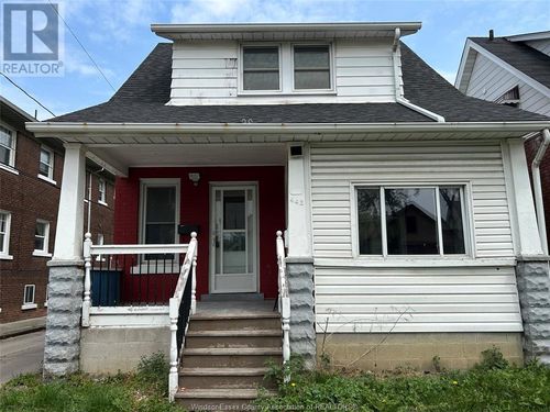 442 Erie St W, Windsor, ON, N9A6B9 | Card Image