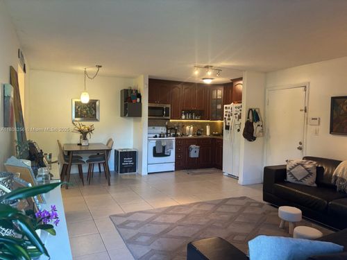 apt-103-771 Ne 199th St, Miami, FL, 33179-3066 | Card Image
