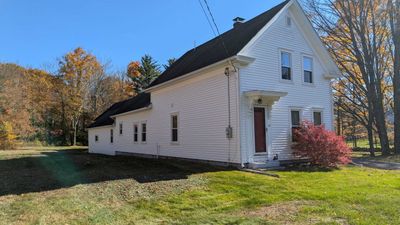 60 Main Street, House other with 3 bedrooms, 2 bathrooms and null parking in Candia NH | Image 2