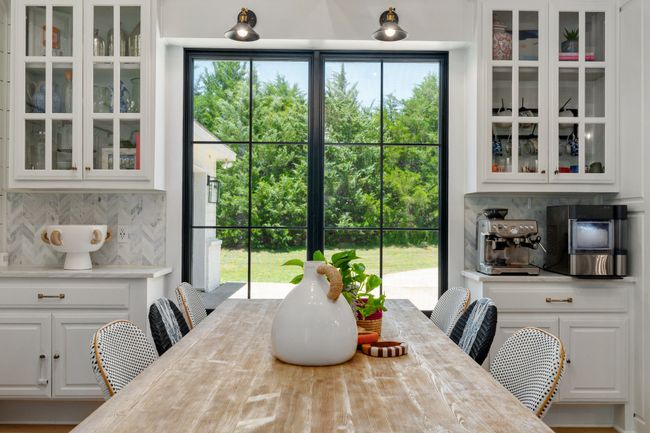 1901 Spring Mountain Rd, House other with 4 bedrooms, 4 bathrooms and null parking in Cross Roads TX | Image 16