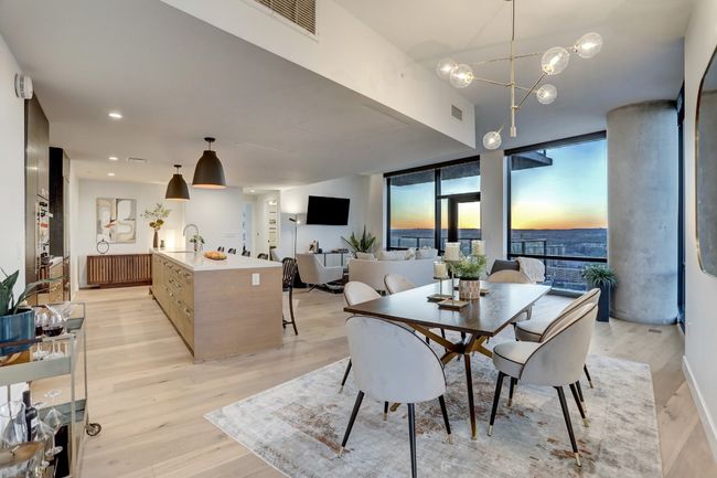 Spacious, open floor plan | Image 7