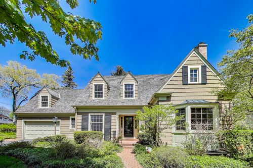 610 E Fairview St, Arlington Heights, IL, 60005-2712 | Card Image