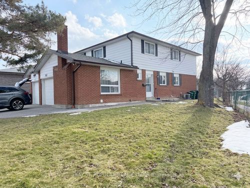 162 Shawnee Cir, North York, ON, M2H2Y2 | Card Image