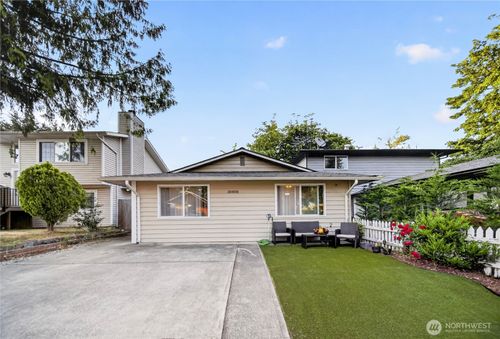 31808 121st Ave Se, Auburn, WA, 98092-3609 | Card Image