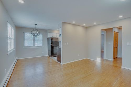 d-1138 Farm Rd, Secaucus, NJ, 07094-4005 | Card Image