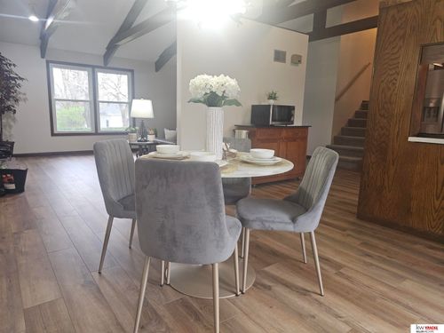 1304 S 4th Ave, Beatrice, NE, 68310-4826 | Card Image