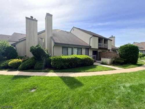 19 Spencer St, Somerset, NJ, 08873-4681 | Card Image