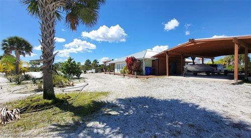 801 Jersey St Ne, LAKE PLACID, FL, 33852-3600 | Card Image