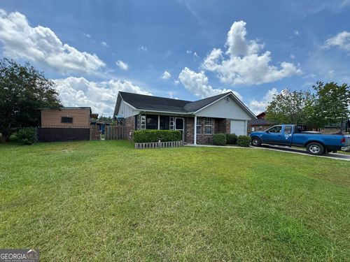 848 Lyndsi Ln, Hinesville, GA, 31313-9453 | Card Image