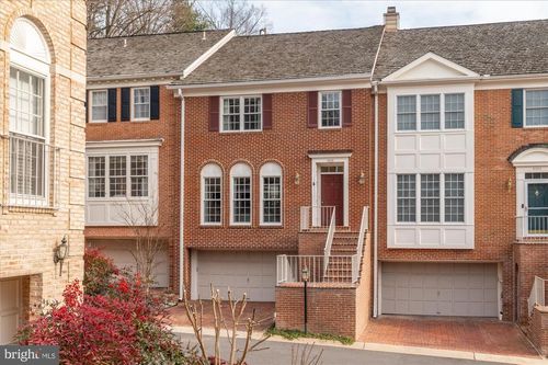 8005 Quarry Ridge Way, BETHESDA, MD, 20817-6949 | Card Image