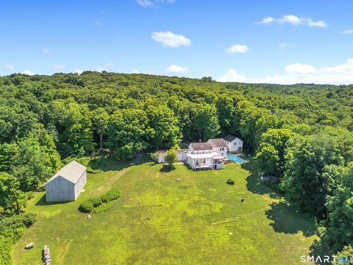 24 Mark Twain Ln, Redding, CT, 06896-2227 | Card Image