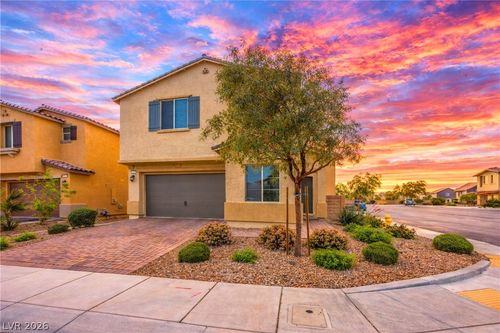 1001 Junipine Ave, North Las Vegas, NV, 89081-5647 | Card Image