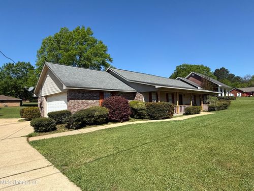 111 Chessie Ln, Carthage, MS, 39051-3950 | Card Image