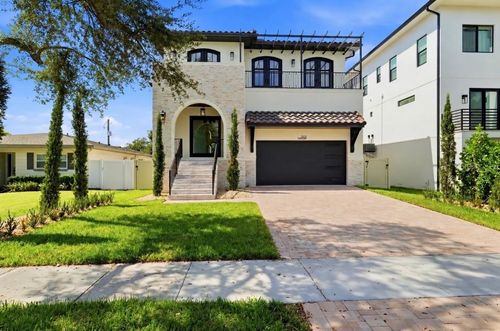 502 E Davis Blvd, TAMPA, FL, 33606-3920 | Card Image