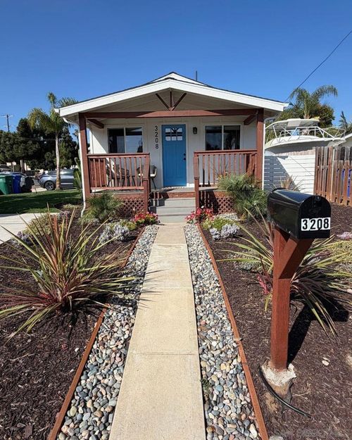 3208 Madison St, Carlsbad, CA, 92008-3035 | Card Image