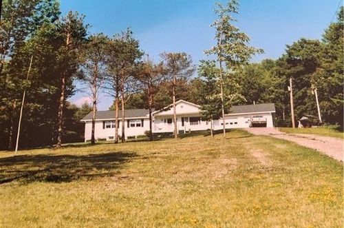 7779 Hamilton Rd, Avoca, NY, 14809-9581 | Card Image