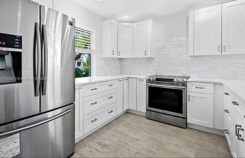 103 Lake Terry Dr, West Palm Beach, FL, 33411-9235 | Card Image