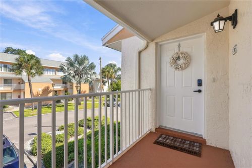 201-690 99th Ave N, ST PETERSBURG, FL, 33702-2239 | Card Image