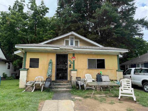 691 Hillcrest St, Memphis, TN, 38112-2411 | Card Image