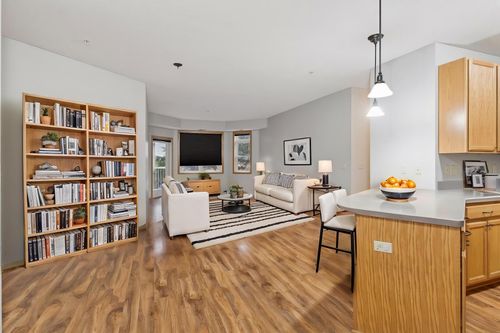apt-111-2530 E 34th St, Minneapolis, MN, 55406-4519 | Card Image