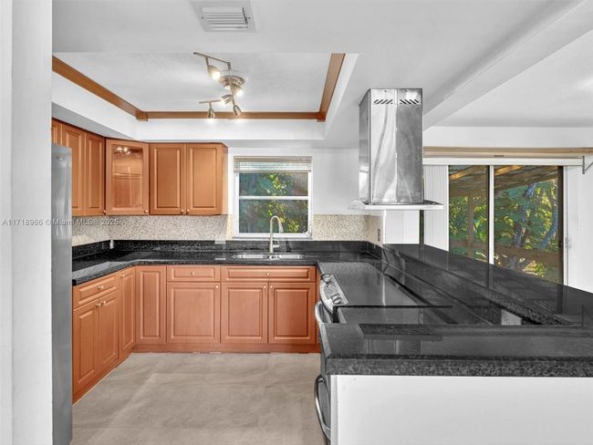 APT-12A - 14901 Sw 4 Th St, Condo with 1 bedrooms, 1 bathrooms and null parking in Pembroke Pines FL | Image 7