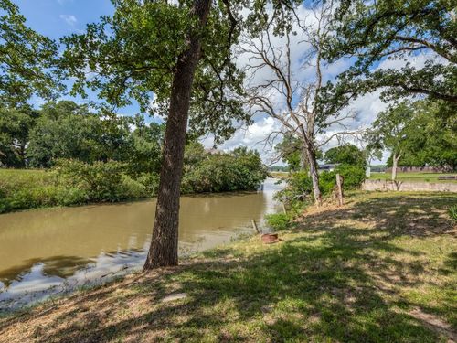 315 County Road 4874, Newark, TX, 76071-3715 | Card Image