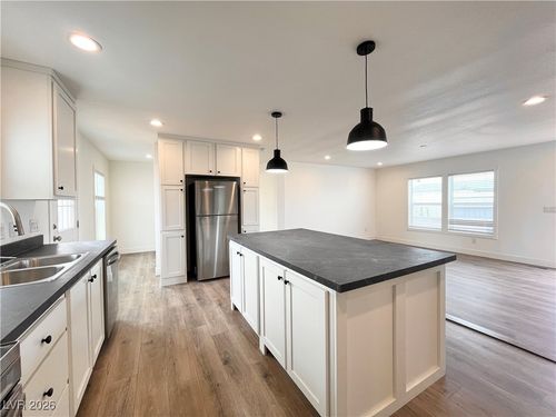 5994 Rocky Mountain Ave, Las Vegas, NV, 89156-4761 | Card Image