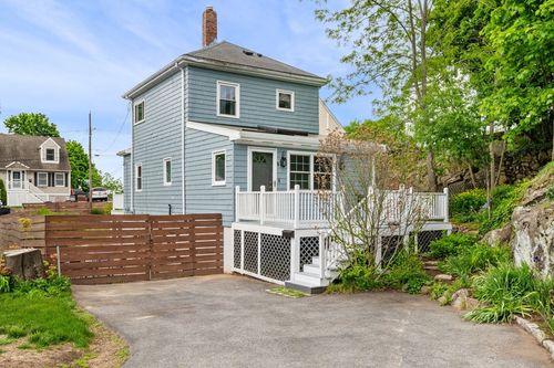 8 Baker Ave, Beverly, MA, 01915-3504 | Card Image