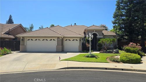 3018 Coventry Ave, Clovis, CA, 93611-3902 | Card Image