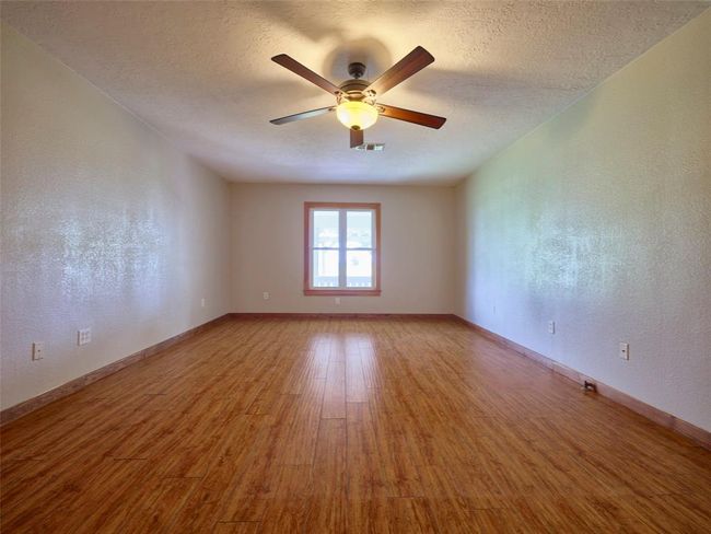 12021 Fm 1994 Rd, House other with 4 bedrooms, 3 bathrooms and 4 parking in Guy TX | Image 19