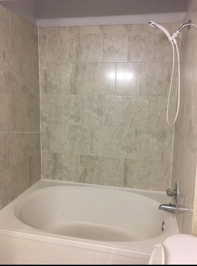 APT-309 - 10670 Sw 156 Th Pl, Condo with 1 bedrooms, 1 bathrooms and null parking in Miami FL | Image 16