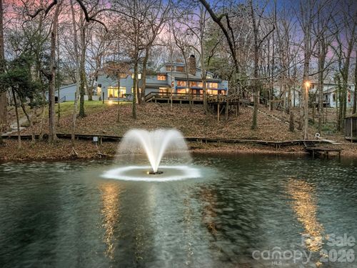 5101 Gorham Dr, Charlotte, NC, 28226-6405 | Card Image