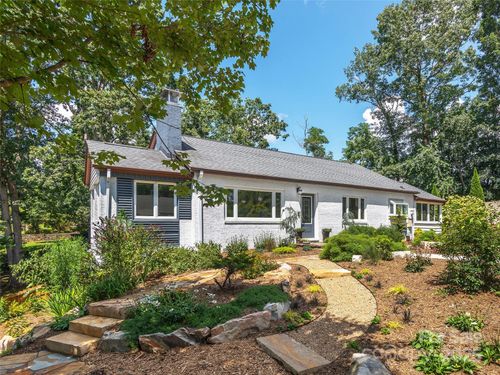 29 White Pine Dr, Asheville, NC, 28805-1803 | Card Image