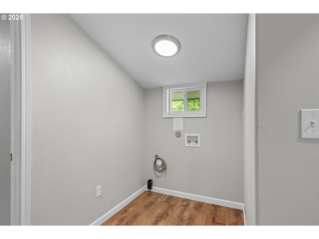 512 4 Th St, House other with 3 bedrooms, 2 bathrooms and null parking in Myrtle Point OR | Image 23