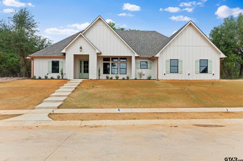 17300 Woodcrest Cir, Lindale, TX, 75771-1608 | Card Image