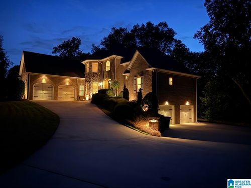 5796 Carrington Lake Pkwy, TRUSSVILLE, AL, 35173-2895 | Card Image