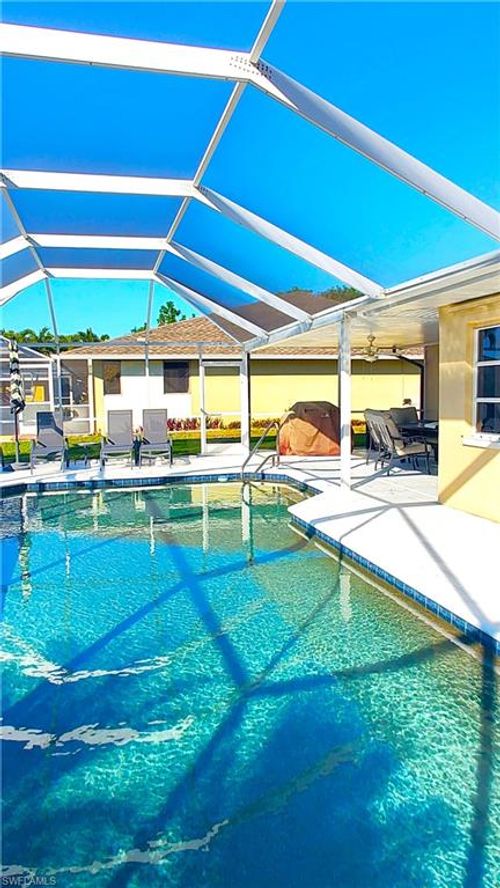 3010 Se 18th Pl, CAPE CORAL, FL, 33904-4011 | Card Image