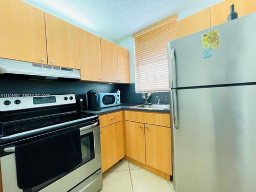 304-1801 S Treasure Dr, North Bay Village, FL, 33141-4320 | Card Image