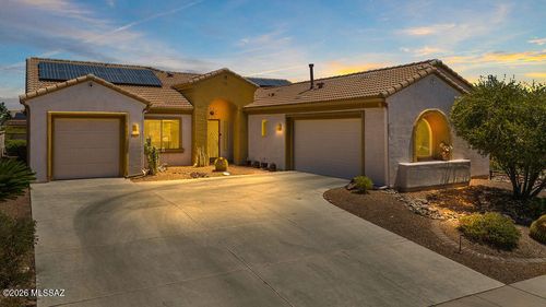 2020 W Cactus Run Dr, Green Valley, AZ, 85622-8095 | Card Image