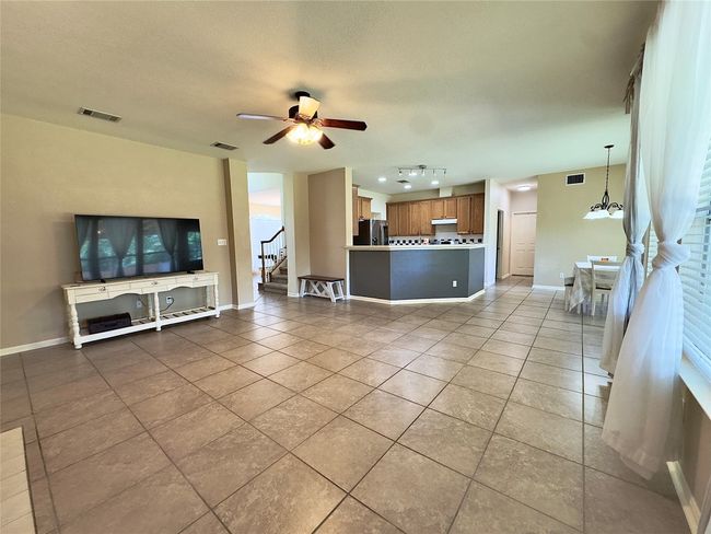 404 Autumn Trl, House other with 5 bedrooms, 3 bathrooms and 4 parking in Georgetown TX | Image 6